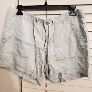 Gap cargo shorts
